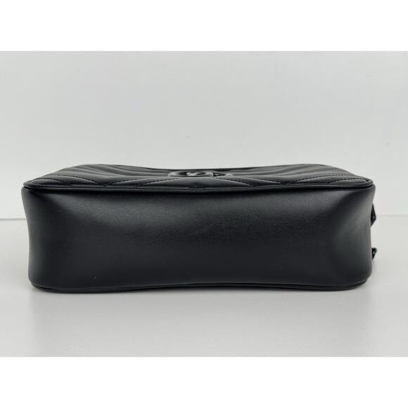 Gucci Matelassé Monochrome Small GG Marmont Chain Shoulder Bag Black B-9 - Picture 6 of 16